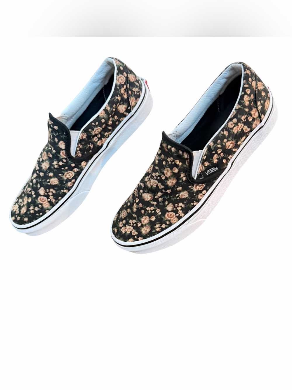 Vans ‘Rose Dreams’ Slip-On Black Floral Casual Retro Skater Sneakers  Sz M6.5/W8 - Picture 3 of 8